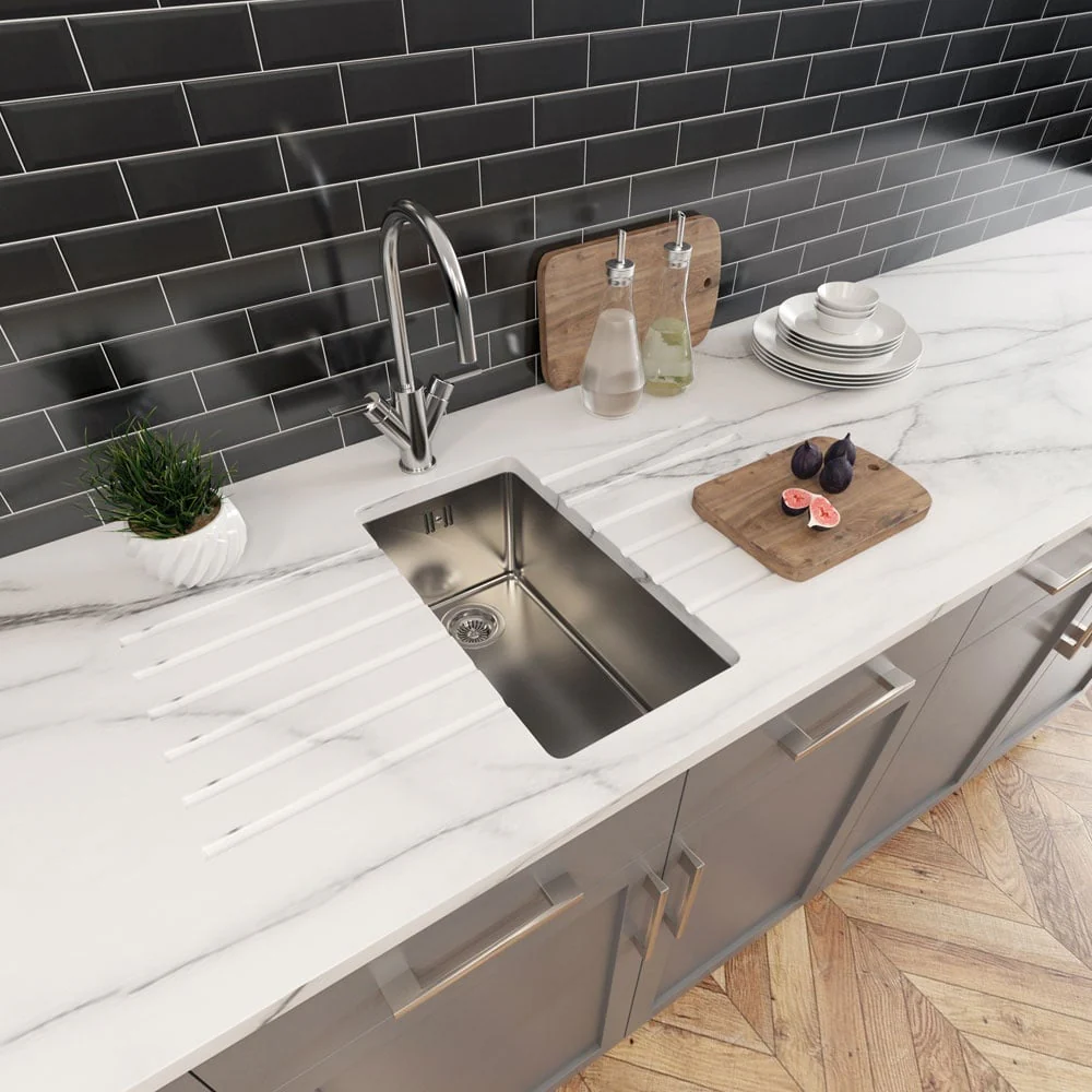 Astini Serena 0.5 Bowl Stainless Steel Undermount Kitchen Sink & Waste 4020 - Image 2